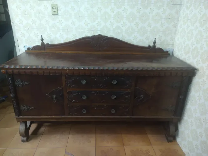 Buffet 1,85 x 55 x 100 entalhado madeira pura