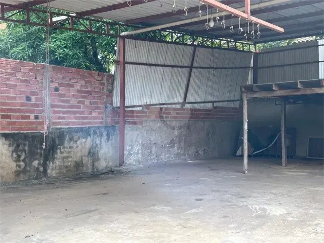 Terreno à venda ou para locação em Estância lago azul (ártemis) - SP