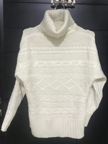 Suéter gola alta verde-água