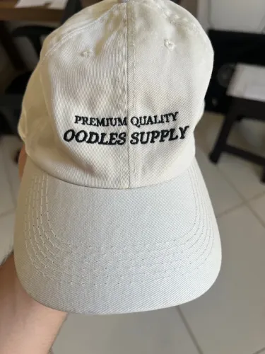 Boné Oodles Supply off white