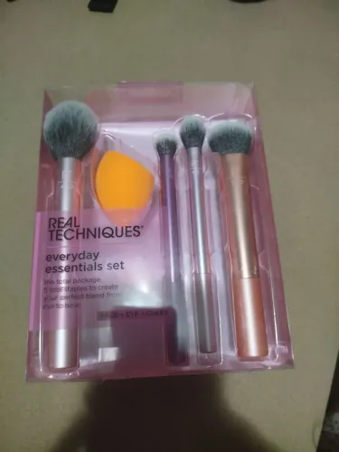 Pincéis real techniques 