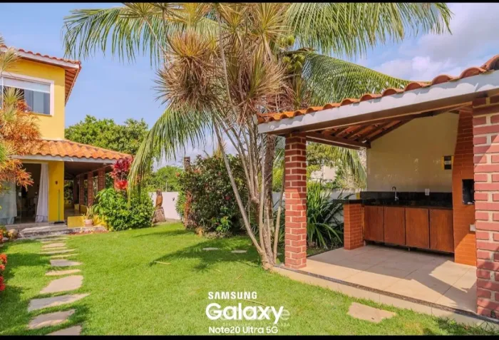Linda Casa no Condomínio Parque das Árvores  -  Jacuipe 