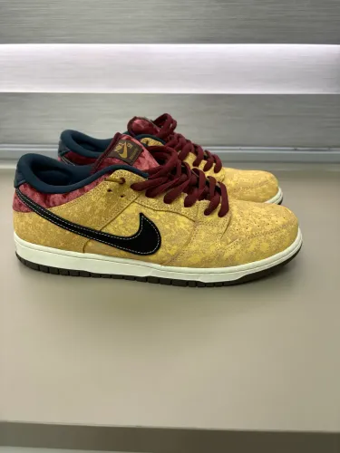 Vendo Nike SB Dunk Low Pro "City of Cinema" 