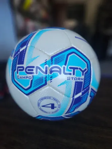Bola de Futebol Penalty Storm Campo tamanho 4 juvenil