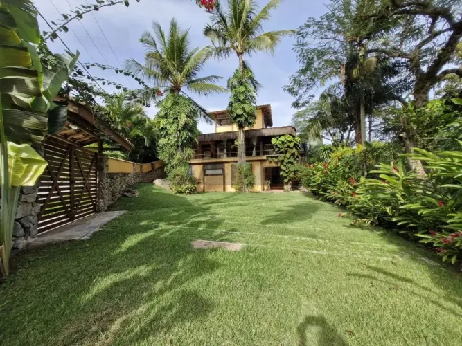 Sobrado com 3 dormitórios à venda, 215 m² por R$ 1.750.000,00 - T Grande - São Sebastião/S
