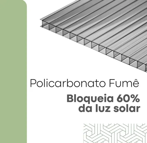 Cobertura de policarbonato. E de vidro