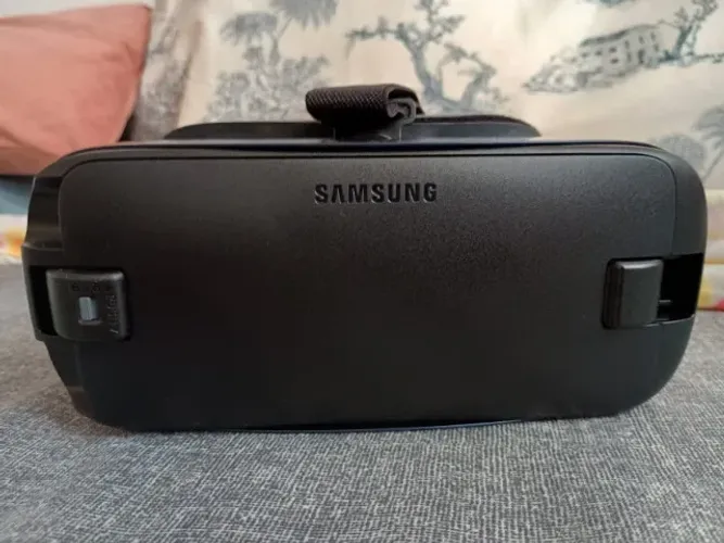 Samsung Gear VR - Compatível com Note7, S7, S7 Edge, Note5, S6 Edge+, S6, S6 Edge