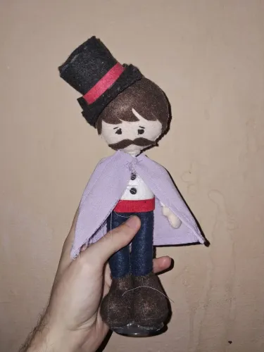 Boneco de Mágico feito de Felcro