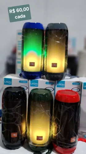Caixa de Som Bluetooth Portátil com Luz LED