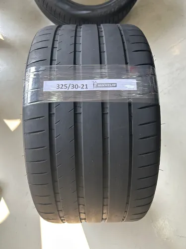 Pneu Michelin 325/30 R21