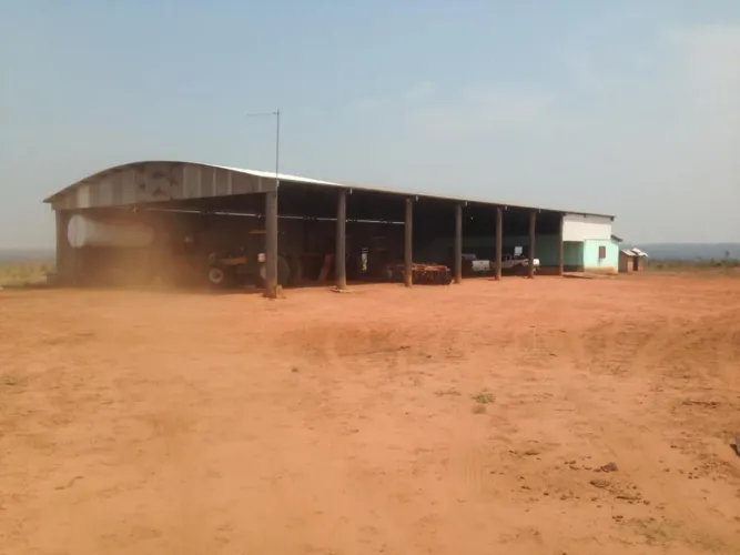 Fazenda de arrendamento 2 mil hec em pasto em Marcelandia MT. Grade a combinar 