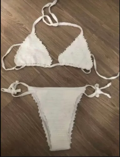 BIQUINI DE CROCHÊ TAMANHO M