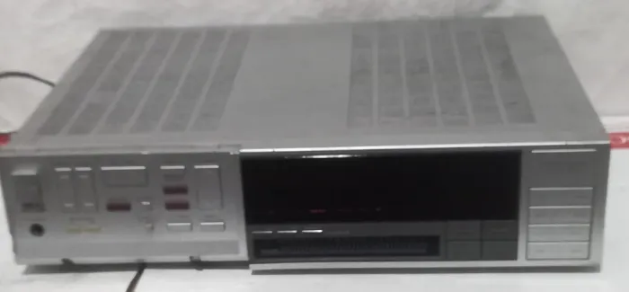 Receiver Akai AA -A35 Com defeito precisa manutenção ou retirar peças