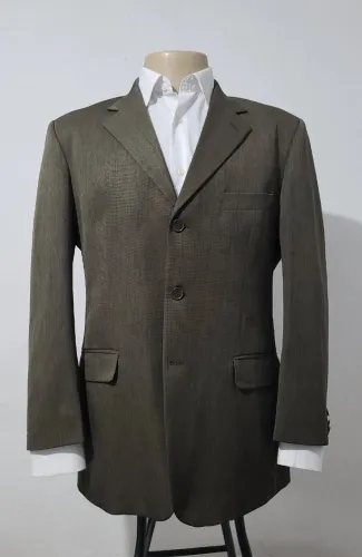 Blazer moderno tamanho 50, bonito, elegante, confortável, sofisticado, atual.