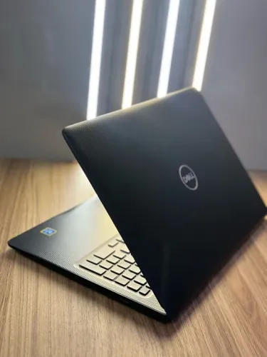Notebook Dell - Design elegante e desempenho impecável
