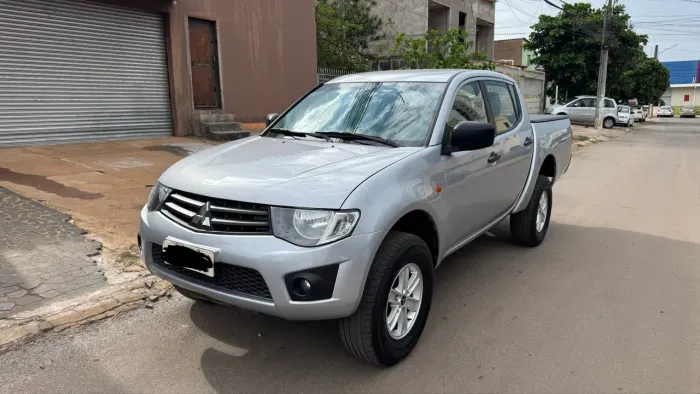 Mitsubishi L200 Triton GLX 3.2 CD TB Int.diesel MEC 2017