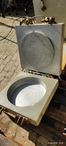Molde para injeção de espuma para cadeira mocho