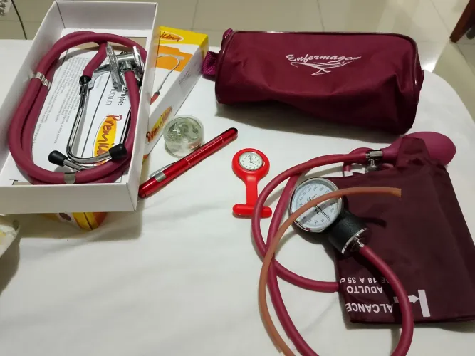 vendo Kit enfermagem