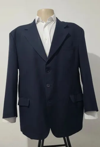 Blazer Azul marinho Nº 58/60, bonito, elegante, bem confortável, tecido macio.