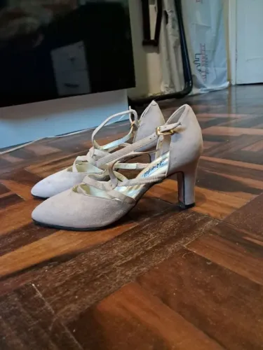 sapato feminino bege tam. 36