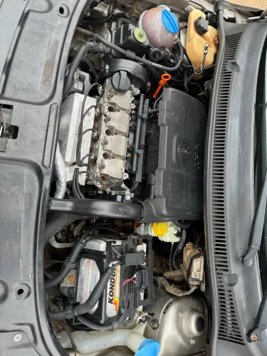 Volkswagen Fox 1.0 MI Total Flex 8V 3P 2011