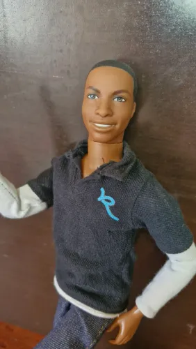 Boneco Ken Fashionista