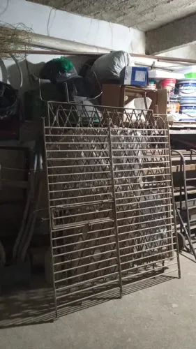 Grade Pega ladrao com portiola, 126x135cm