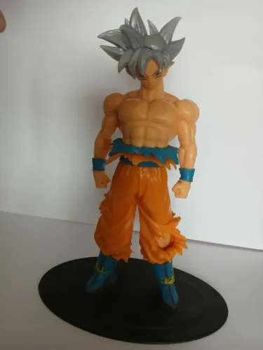 Action figure Dragon Ball Super Goku instinto superior completo 