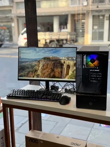 Computador I3 8ª Geração 16GB de Memoria 256GB Nvme 600W 