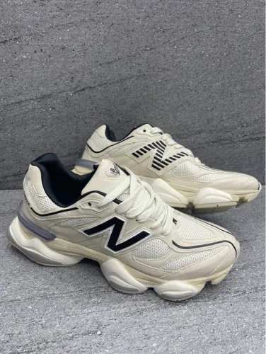 Tênis New Balance 9069 bege e preto