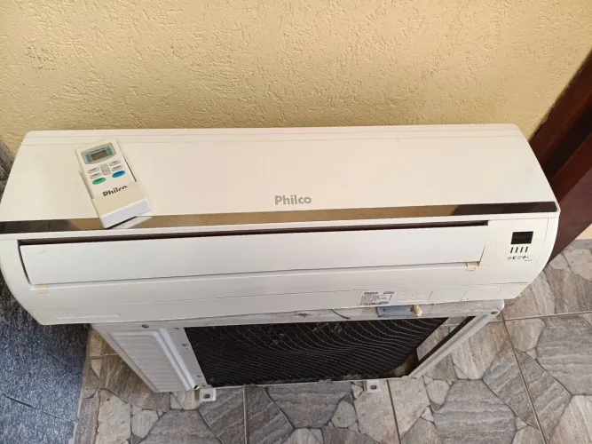 Ar condicionado Philco.