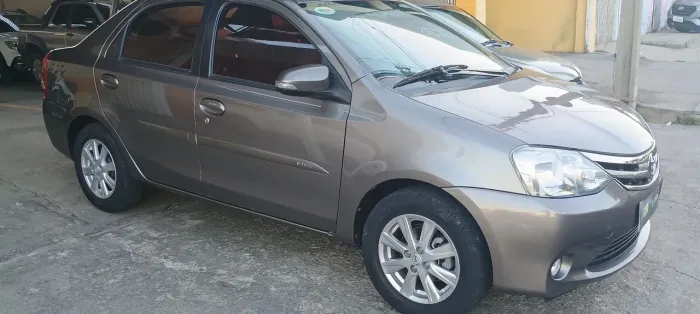 Toyota Etios XLS Sedan 1.5 Flex 16V 4P Aut. 2017