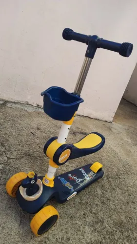 Patinete Dinossauro C/ Banco Regulável Infantil 3 Rodas Led
