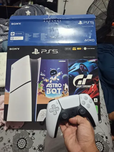PlayStation 5 Digital Edition - 825GB - Open Box