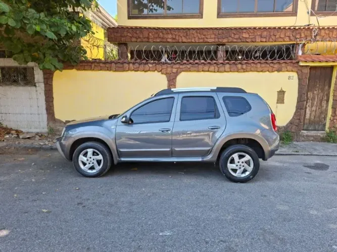 Renault Duster Dynamique 2.0 Hi-flex 16V Aut. 2013