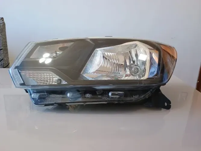 FAROL GOL VOYAGE SAVEIRO G7 G8 2017 A 2023 LE ORIGINAL
