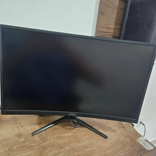 Monitor gamer MSI G24C LED 23.6" Curvo 144hz 1ms FHD