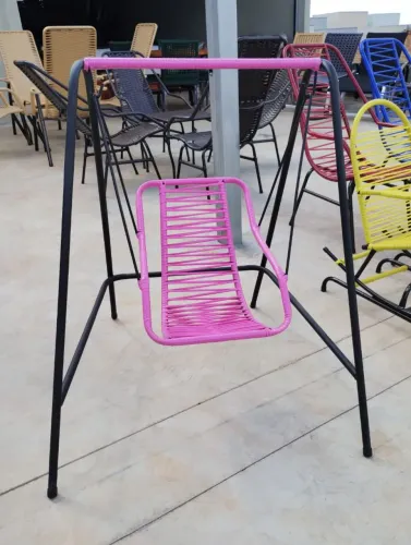 Balanço Infantil de Fio de Macarrão c/suporte - 249,99 Pix