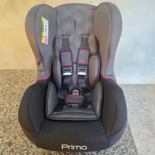Cadeirinha Primo veicular reclinável 0 a 25kg