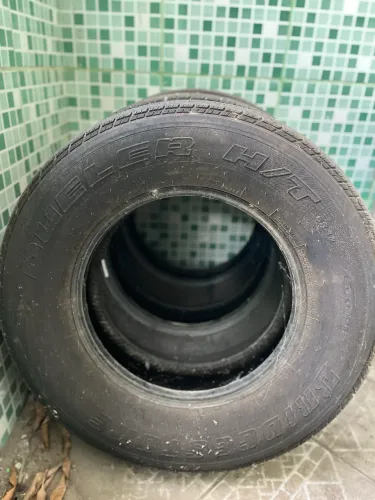 3 pneus Bridgestone Dueler H/T 245/70 R16 111T