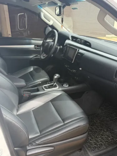 Toyota Hilux CD SRV 4X4 2.8 TDI Diesel Aut. 2019