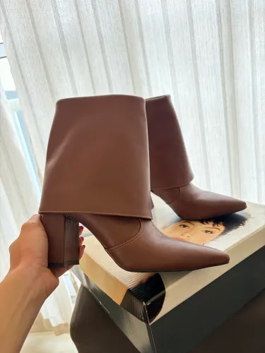     Bota marrom feminina n°35 usada 1 vez