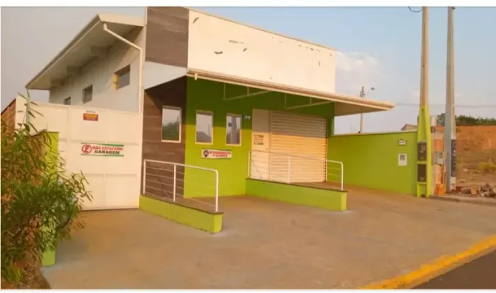 Vendo salão comercial em Pirassununga Jd Alto das Árvores 