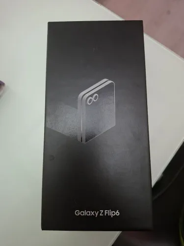 Celular Galaxy ZFlip 6 512Gb LACRADO e NOTA FISCAL