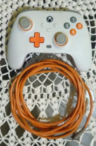 Controle Xbox Gamesir c/ fio acompanha cabo 3 mt.