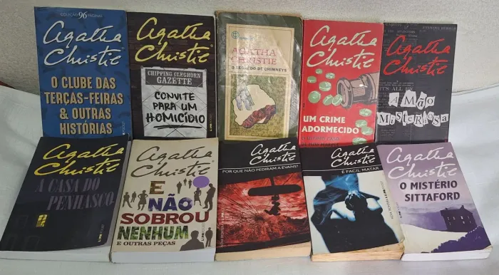 Lote com 10 livros de Agatha Christie
