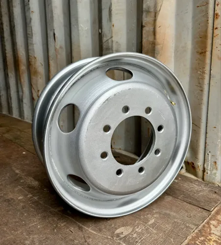 RODA DE AÇO 17.5x6.00 8FUROS F4000 ANTIGA