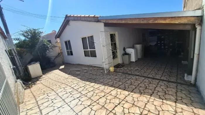 CASA TERREA 3 QUARTOS - Olímpia