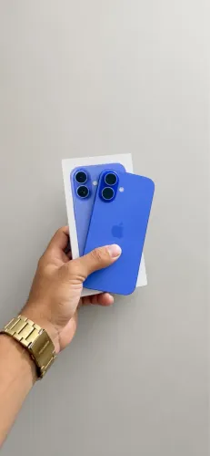 iPhone 16 128GB