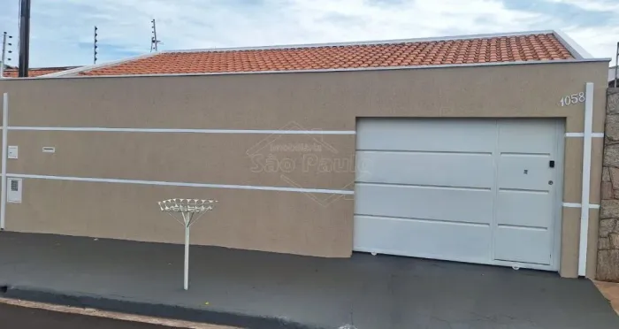 Locação de Casas / Padrão na cidade de Araraquara